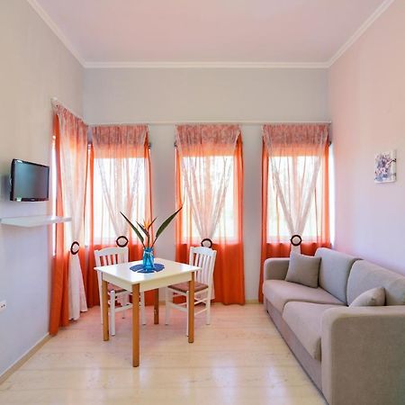 Poseidon Apartments Kato Daratso Exterior foto