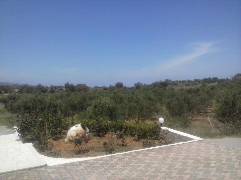 Poseidon Apartments Kato Daratso Exterior foto